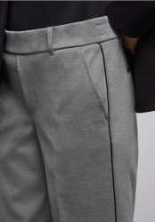 Melange Chino mit Tape