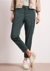 Slim Leg Chino mit Taschen im Cargo