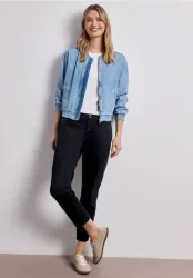 Slim Leg Chino mit Taschen im Cargo