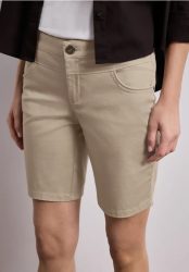 Mid Waist Bermuda in Satin