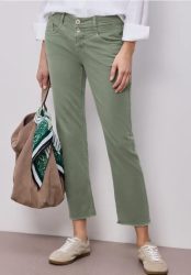 Straight Leg Jeans mit fransigem Saum