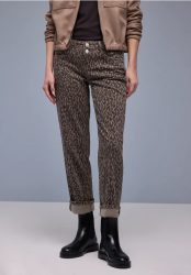 Straight Leg Jeans