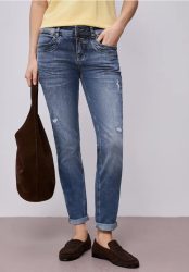 Jeans im Destroyed Look