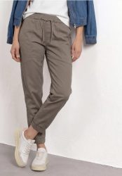 Slim Leg Hose in leichter Qualität