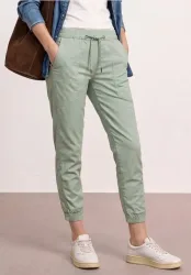 Slim Leg Hose in leichter Qualität