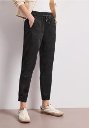 Slim Leg Hose in leichter Qualität