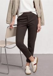 Slim Leg Hose im Loose Fit in Scubaqualität