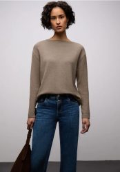 Softer Basic Pullover