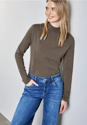 Shirt mit geraffter Schulter