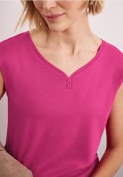 Shirt mit gerundetem V