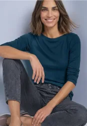 Basic Shirt mit U-Boot-Ausschnitt