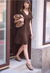 Knielanges Kleid mit Volant