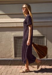 Midkleid mit Rundhals und Leo