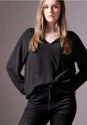 Bluse mit Raffungen