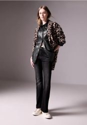 Bluse in Leder