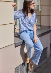 Bluse mit V