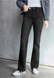 Bootcut Jeans