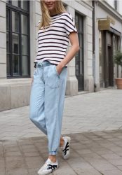 Tapered Leg Jeans im Loose Fit