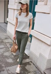 Mid Waist Slim Leg Chino im Casual Fit