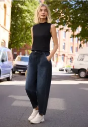 High Waist Barrel Leg Jeans im Loose Fit