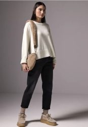 Strickpullover mit Rundhals