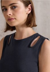 Top mit Cut