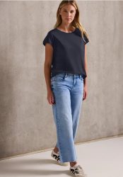 Shirt mit Schulterdetail
