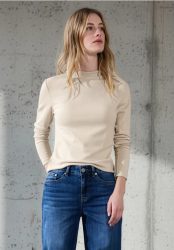 Basic Turtleneck Shirt