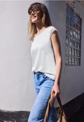 Shirt mit Rundhals und Crochet Ärmeln