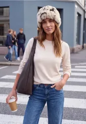 Fake Fur Beanie mir Kuh-Muster