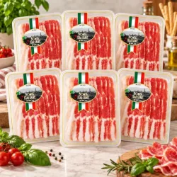 Geräucherter Speck geschnitten