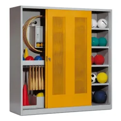 C+P Sportgeräteschrank mit Lochblech-Schiebetüren (Typ 5), HxBxT 195x190x60 cm, Goldgelb (RAL 1004), Lichtgrau (RAL 7035), Einzelschliessung