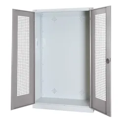C+P Modul-Sportgeräteschrank mit Lochblech-Flügeltüren, HxBxT 195x120x50 cm, Lichtgrau (RAL 7035), Ergo-Lock Muldengriff, Lichtgrau (RAL 7035), Einzelschliessung