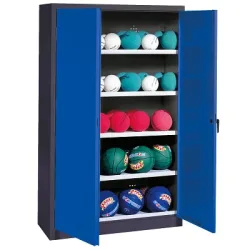 C+P Ballschrank mit Vollblech-Flügeltüren (Typ 3), HxBxT 195x150x50 cm, Enzianblau (RAL 5010), Ergo-Lock Muldengriff, Anthrazit (RAL 7021), Gleichschliessung
