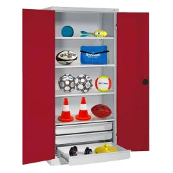 C+P Sportgeräteschrank mit Schubladen und Vollblech-Flügeltüren (Typ 4), HxBxT 195x120x50 cm, Ergo-Lock Muldengriff, Rubinrot (RAL 3003), Anthrazit (RAL 7021), Gleichschliessung
