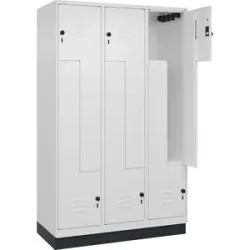 Z-Spind Classic PLUS, 3 Abteile, verkehrsweiß, B 1200 mm, mit Bodensockel, Drehriegel C+P
