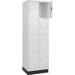 4er-Schließfachschrank Classic PLUS, 2 Abteile, verkehrsweiß, B 600 mm, 8 Fächer, mit Bodensockel C+P