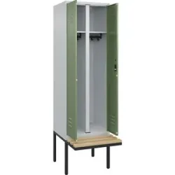 C+P Schwarz-Weiß-Spind Classic PLUS Sitzbank, Trennwand mittig, 1 Abteil, lichtgrau / resedagrün, B 600 mm, Zylinderschloss, auskragend, Buche-Hartholz