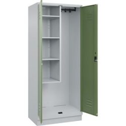 Putzmittelspind Classic PLUS, 1 Abteil, Trennwand mittig, verkürzt, lichtgrau / resedagrün, B 800 mm, mit Bodensockel, Zylinderschloss C+P