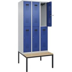 kaiserkraft Doppelstock-Spind Evolo PLUS Sitzbank, 3 Abteile, lichtgrau / enzianblau, B 900 mm, Zylinderschloss, mit untergebauter Sitzbank, Buche