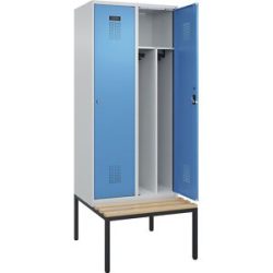 kaiserkraft Schwarz-Weiß-Spind Evolo PLUS Sitzbank, schmal, 2 Abteile, verkürzte Trennwand mittig, lichtgrau / lichtblau, B 800 mm, Zylinderschloss, mit