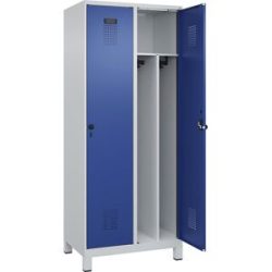 kaiserkraft Schwarz-Weiß-Spind Evolo PLUS, schmal, 2 Abteile, verkürzte Trennwand mittig, lichtgrau / enzianblau, B 800 mm, mit breiten Füßen,