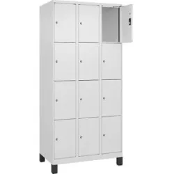 kaiserkraft 4er-Schließfachschrank Evolo PLUS, 3 Abteile, weiß, B 900 mm, 12 Fächer, mit breiten Füßen, Zylinderschloss