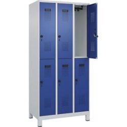 Doppelstock-Spind Evolo PLUS, 3 Abteile, lichtgrau / enzianblau, B 900 mm, mit breiten Füßen, Drehriegel C+P
