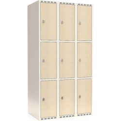 kaiserkraft 3er-Schließfachschrank Fydor, HPL, 3 Abteile, weiß/Birke, B 900 mm, flache Dachform, Vorhängeschloss