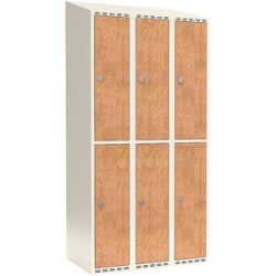 kaiserkraft Doppelstock-Spind Fydor, HPL, 3 Abteile, weiß/Eiche, B 900 mm, schräge Dachform, Vorhängeschloss