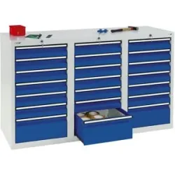 kaiserkraft Schubladenschrank, HxBxT 900 x 1500 x 500 mm, 18 Schubladen 100 mm, 3 Schubladen 200 mm hoch, Korpus grau, Schubladen enzianblau