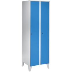 Spind München, 2 Abteile, lichtgrau / lichtblau, B 600 mm, mit Füßen Wolf