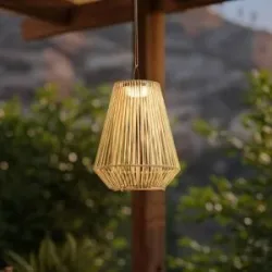 Lindby LED-Solarhängelampe Austas, beige, Ø 32 cm, USB, IP54 Austas Lindby, dimmbar, creme / amber, Kunststoff, Modern, Solarleuchten