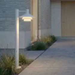 Lucande LED-Wegeleuchte Montaro, 100 cm, weiß Montaro, weiß / opal, Aluminium, Modern